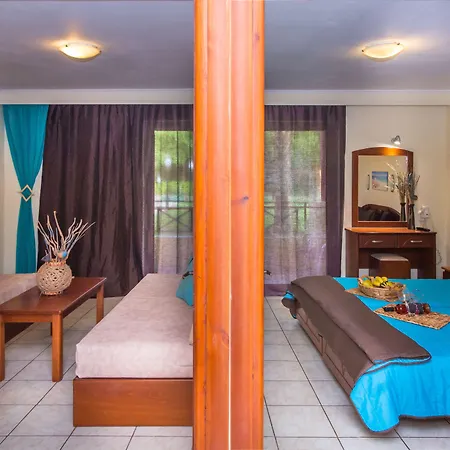 Damia Apts 2* Szidári