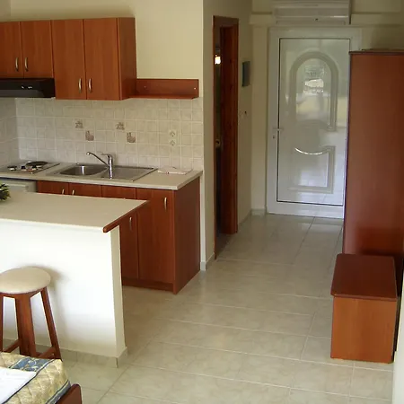 Апарт-отель Damia Apts 2*