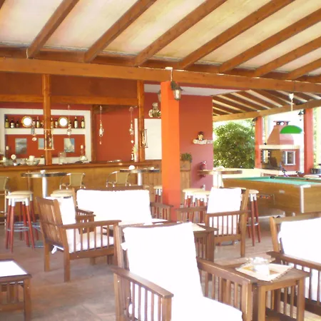 Damia Apts 公寓式酒店