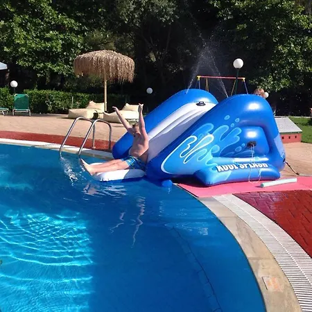 Damia Apts Hotel de apartamente 2*